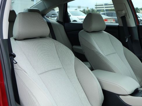 Used 2025 Honda Accord SE image 14