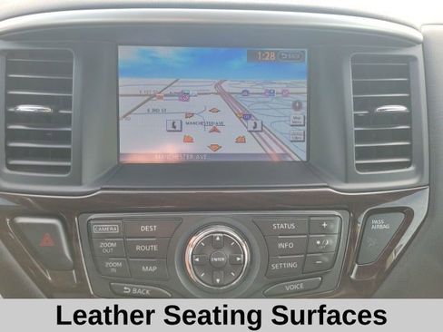 Used 2016 Nissan Pathfinder SL w/ SL Tech Package image 10