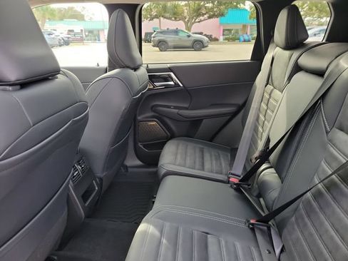 New 2026 Mitsubishi Outlander SE AWD/4WD image 14