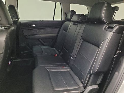 Used 2022 Volkswagen Atlas SE FWD image 18