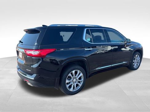 Used 2021 Chevrolet Traverse Premier w/ LPO, Floor Liner Package AWD/4WD image 6