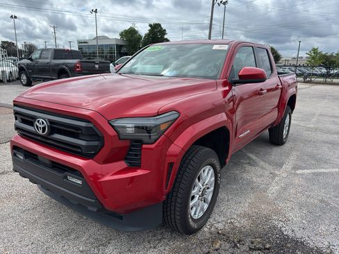 Used 2024 Toyota Tacoma SR5 RWD image 1