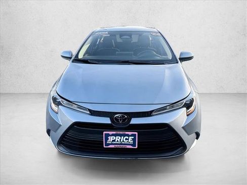 Used 2024 Toyota Corolla LE image 2
