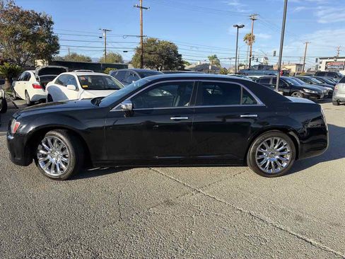 Used 2014 Chrysler 300 Uptown Edition w/ Quick Order Package 22M RWD image 2