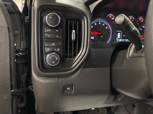 Used 2021 Chevrolet Silverado 1500 Custom Trail Boss image 19