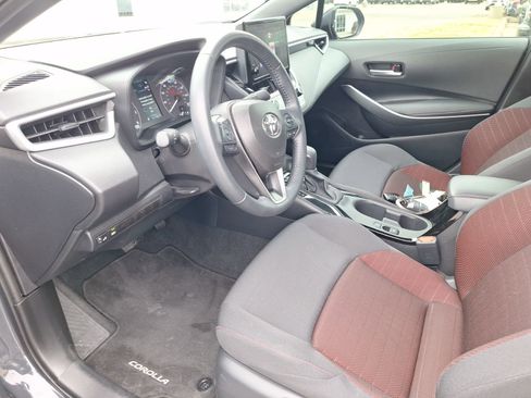 Used 2025 Toyota Corolla SE image 15