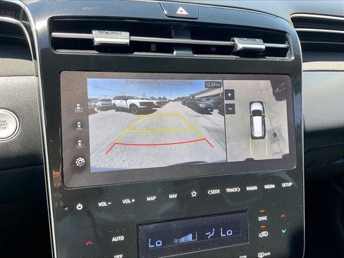 Used 2023 Hyundai Tucson Limited AWD/4WD image 19