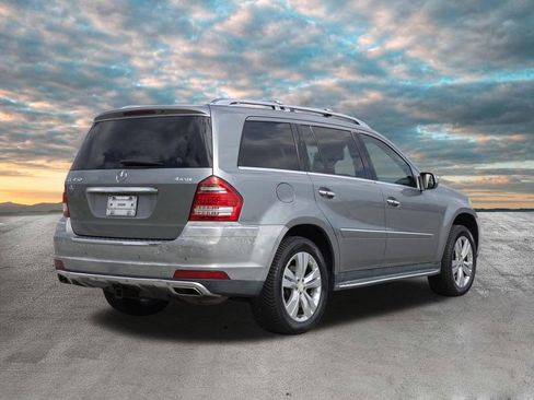Used 2010 Mercedes-Benz GL 450 4MATIC image 8