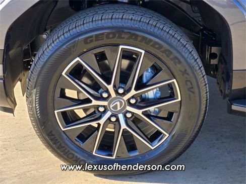 Used 2026 Lexus GX 550 w/ Cold Area Package image 9