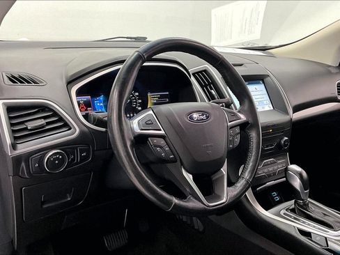 Used 2017 Ford Edge SEL w/ Equipment Group 201A AWD/4WD image 13