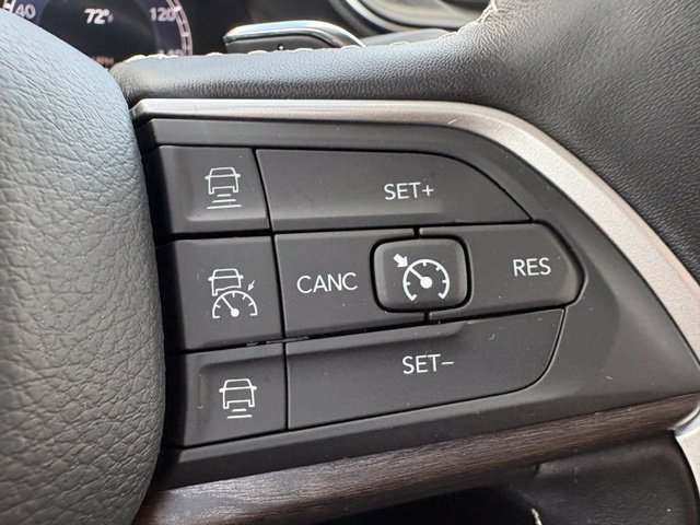 Used 2022 Jeep Grand Cherokee L Limited AWD/4WD image 36