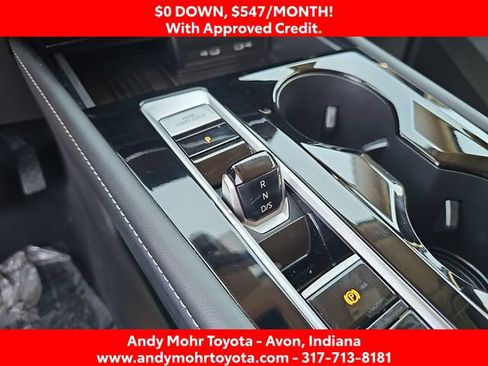 Used 2025 Volkswagen Atlas SE FWD image 25