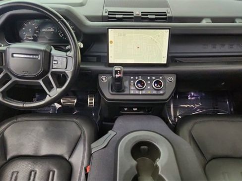 Used 2022 Land Rover Defender 90 X image 30