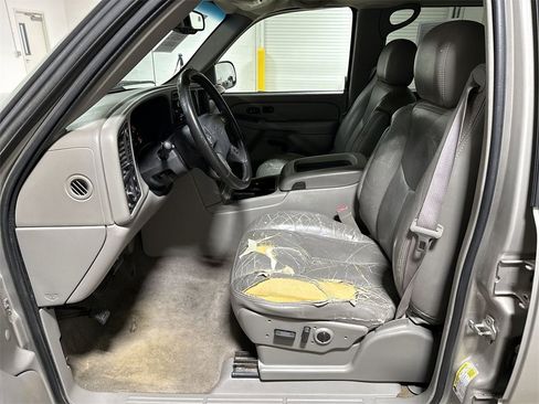 Used 2006 Chevrolet Silverado 1500 LT w/ Onstar Plus Package image 18