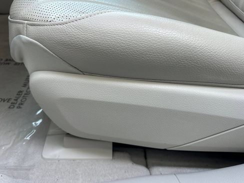 Certified 2023 Mercedes-Benz EQS 580 4MATIC Sedan image 15