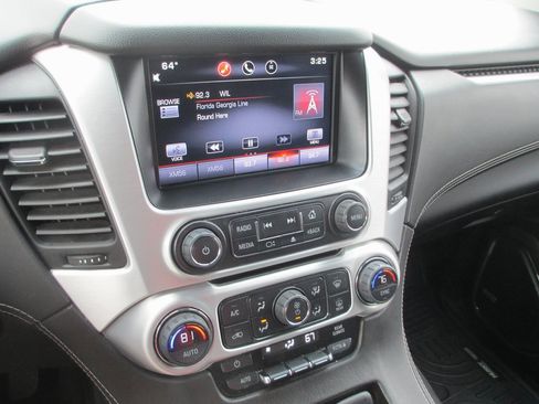 Used 2015 GMC Yukon SLE w/ Convenience Package image 23