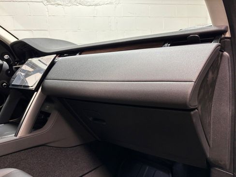 New 2025 Land Rover Discovery Sport S image 27