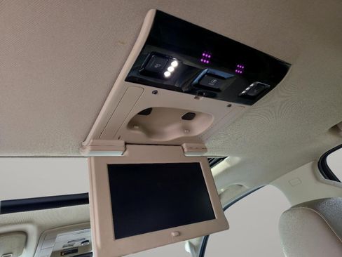 Used 2019 Chevrolet Suburban Premier image 58