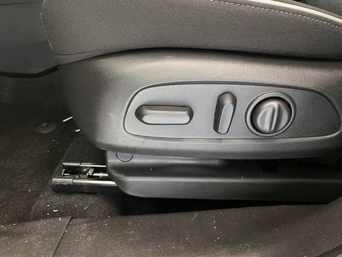 Certified 2024 Chevrolet TrailBlazer LT w/ Convenience Package image 16