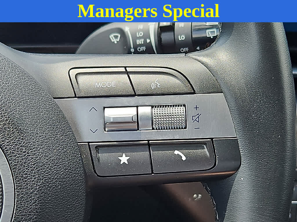 Used 2025 Hyundai Kona SEL FWD image 20