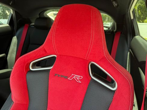 Used 2019 Honda Civic Type R image 33