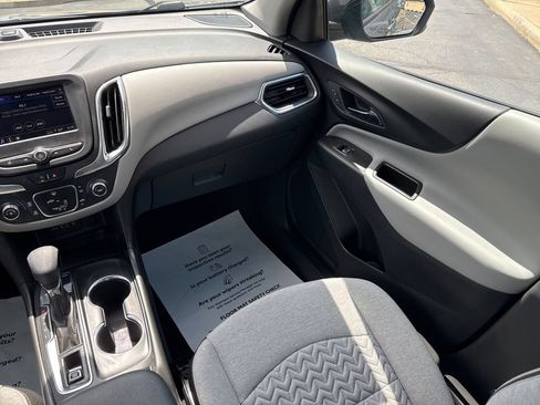 Used 2023 Chevrolet Equinox LS AWD/4WD image 20