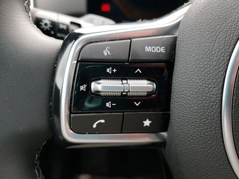 New 2025 Kia Sorento EX image 14