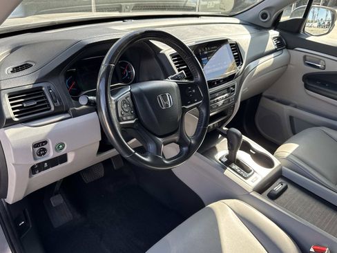 Used 2020 Honda Pilot EX-L image 3
