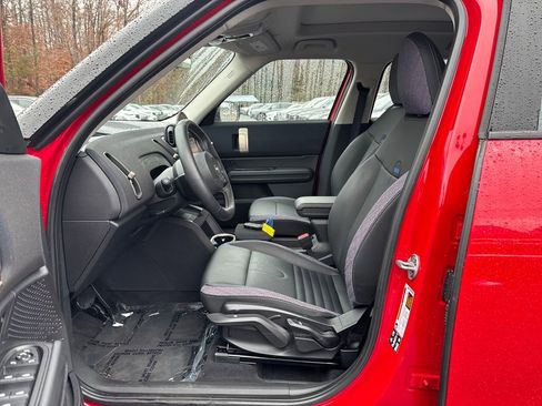 Used 2025 MINI Cooper Countryman S image 11