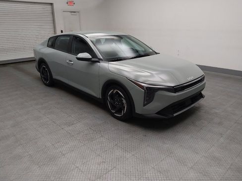 Used 2025 Kia K4 EX FWD image 11