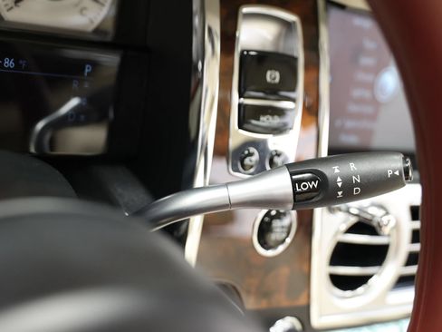 Used 2013 Rolls-Royce Ghost RWD image 30