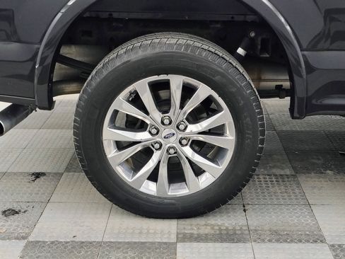 Used 2017 Ford F150 Lariat image 16