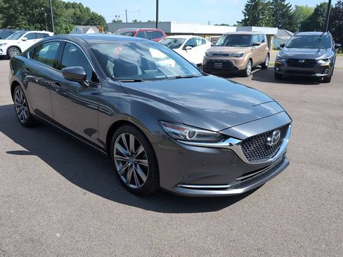 Used 2018 MAZDA MAZDA6 Signature FWD image 2