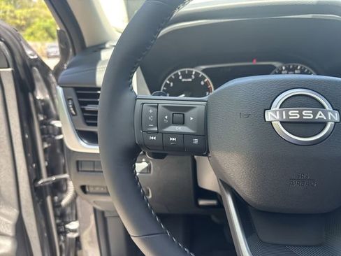New 2026 Nissan Rogue SV AWD/4WD image 17