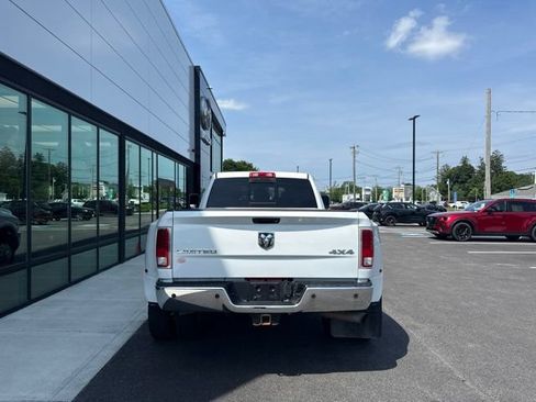 Used 2015 RAM 3500 Laramie Longhorn AWD/4WD image 4