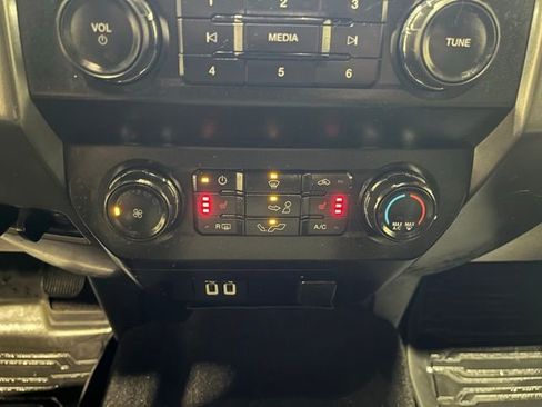 Used 2020 Ford F150 XLT w/ Equipment Group 302A Luxury image 29