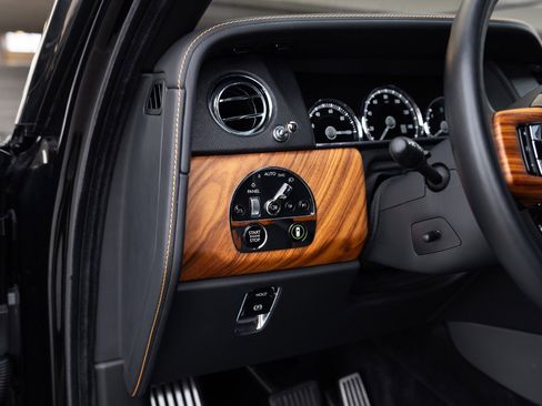 Used 2021 Rolls-Royce Cullinan image 31