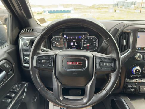 Used 2020 GMC Sierra 1500 AT4 w/ AT4 Premium Package AWD/4WD image 12
