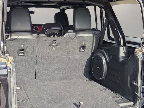 Used 2018 Jeep Wrangler Unlimited Rubicon image 8