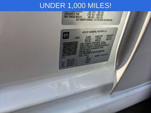 Used 2025 GMC Sierra 1500 SLE w/ X31 Off-Road Package image 30