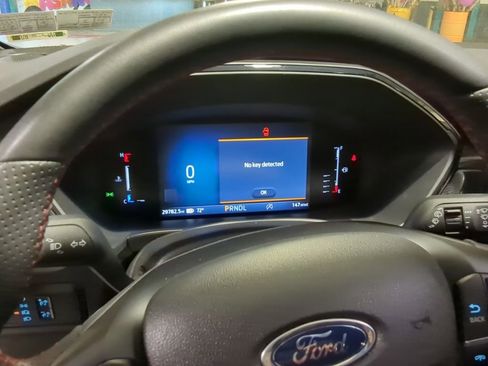 Used 2023 Ford Escape ST-Line w/ Tech Pack #1 AWD/4WD image 15