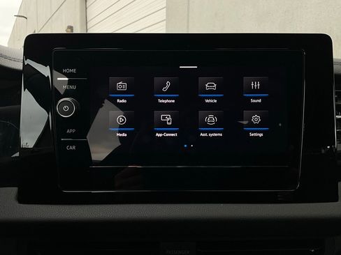 Used 2025 Volkswagen Jetta Sport image 27