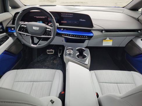 New 2026 Cadillac Optiq Luxury 2 image 3