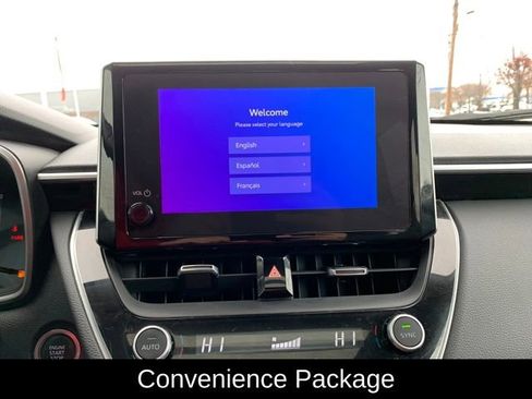 Used 2023 Toyota Corolla Cross XLE w/ Convenience Package image 21