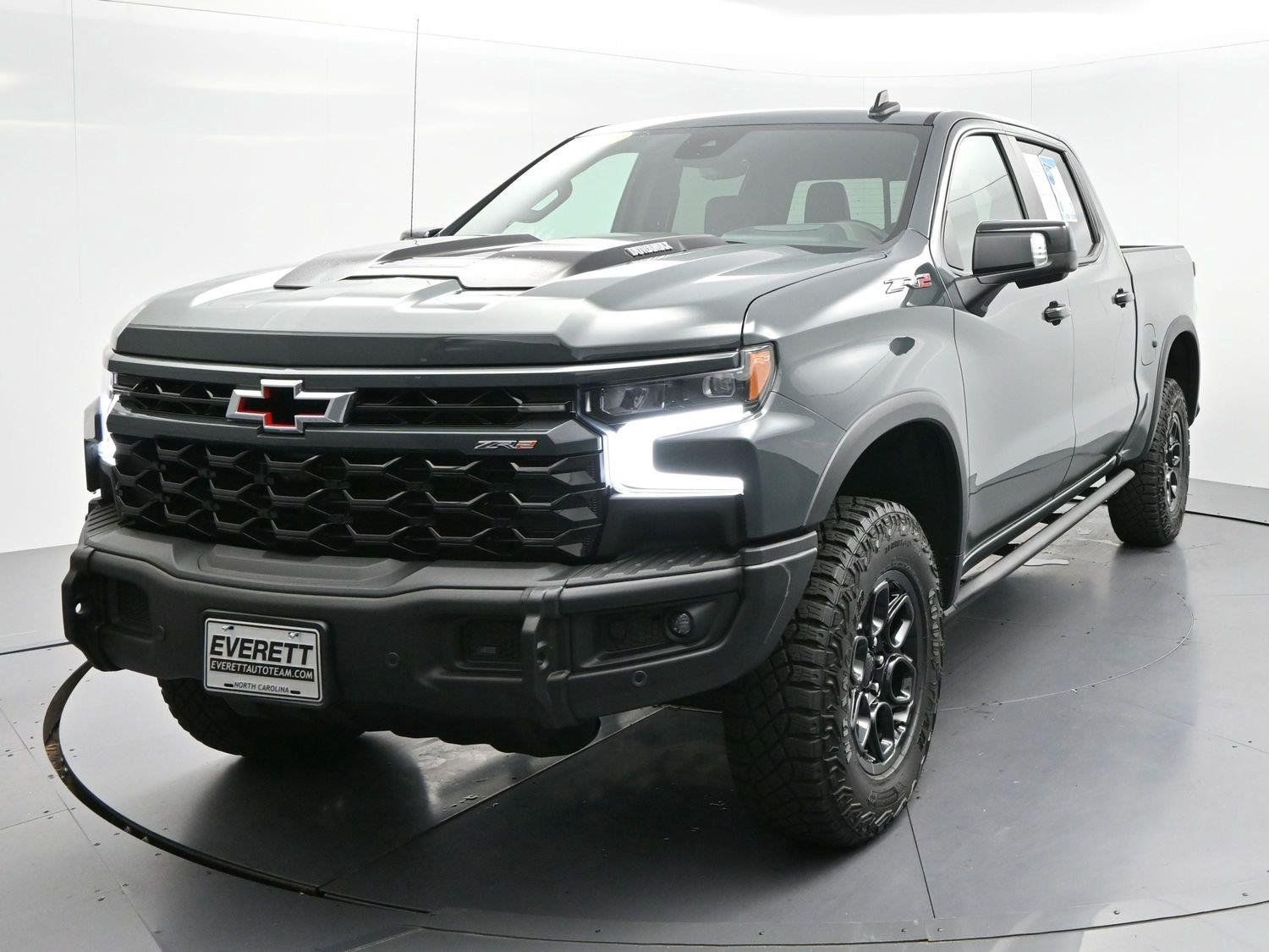 Used 2026 Chevrolet Silverado 1500 ZR2 w/ ZR2 Bison Edition AWD/4WD image 3