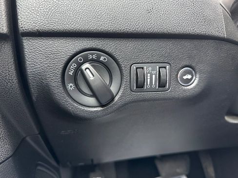 Used 2023 Dodge Charger GT image 27