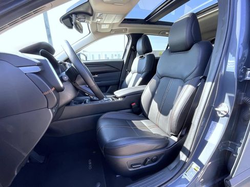 Used 2025 MAZDA CX-50 AWD 2.5 S w/ Premium Plus Pkg image 11