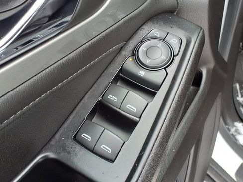 Used 2023 Chevrolet Traverse LT w/ LPO, Floor Liner Package image 7