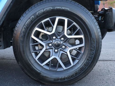 Used 2024 Jeep Wrangler Sahara image 23