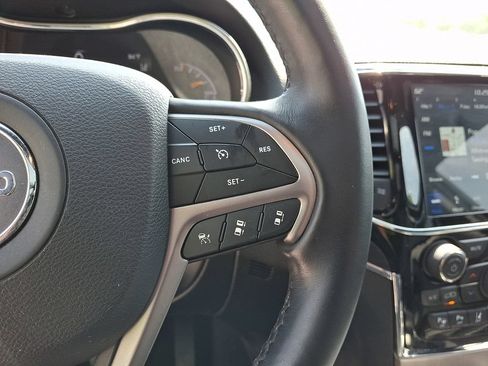 Certified 2019 Jeep Grand Cherokee Limited w/ Luxury Group II AWD/4WD image 23